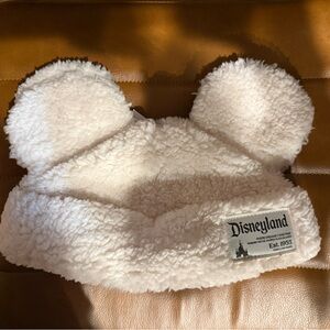 Disneyland White Sherpa Beanie